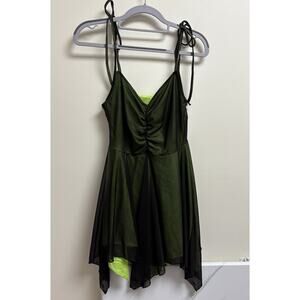 NWT Current Mood Dollskill Green Mesh Handkerchief Hem Dress Size M Ruched